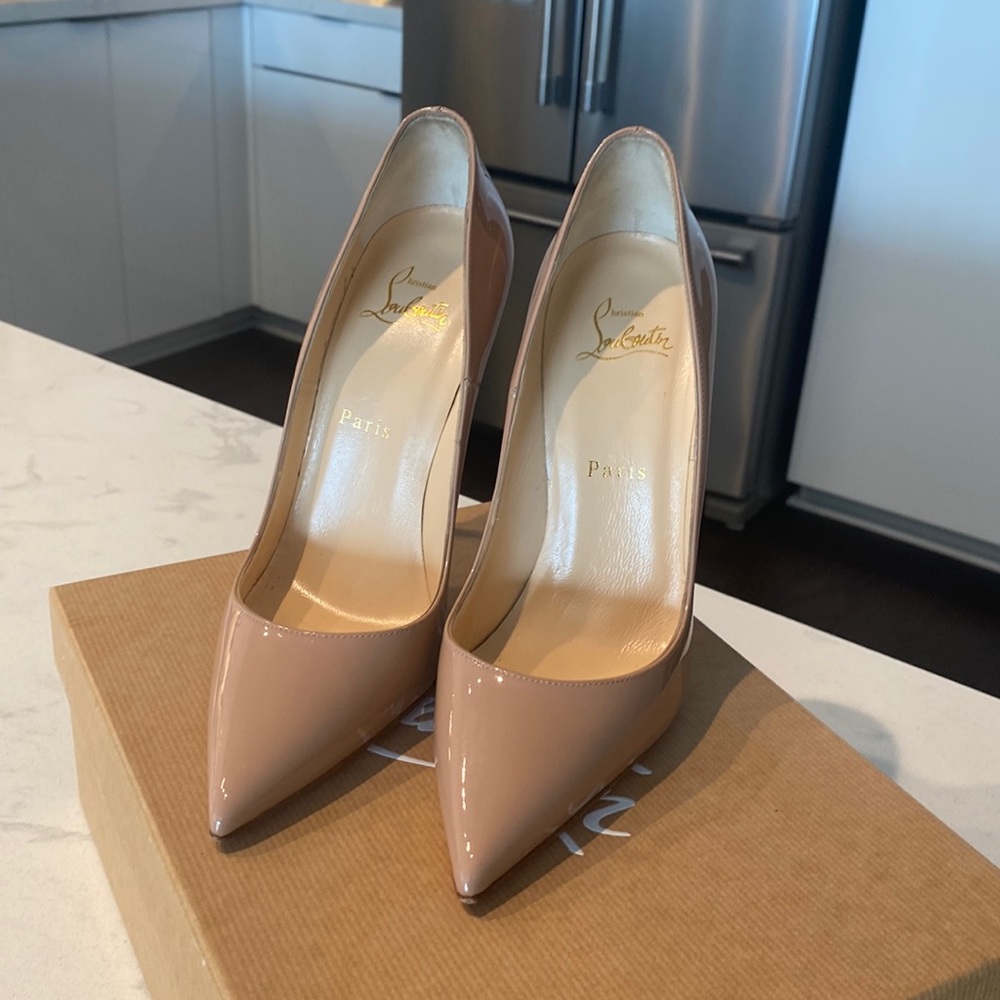 So Kate 120 patent nude Louboutin heels Perfect condition size 38
